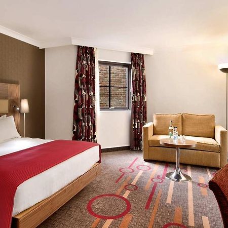 Hotel Hilton Newbury Centre Esterno foto